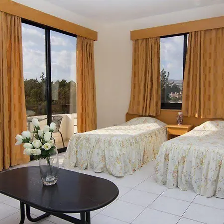 Tycoon Aparthotel 3*